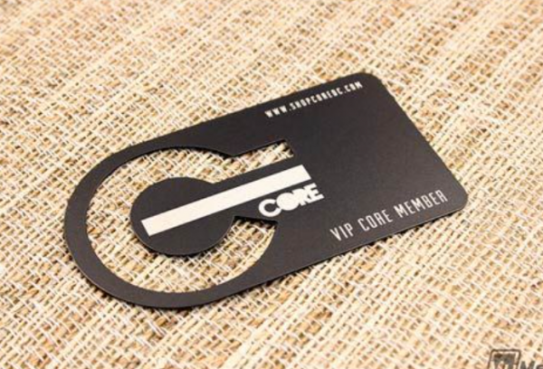 Desain kreatif dengan bentuk unik